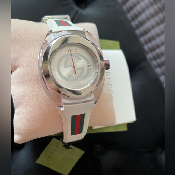 Gucci new white rubber watch. Purchased from Nordstroms.  Never worn with tags - Picture 2 of 9
